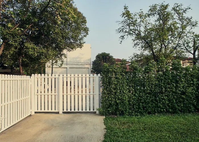 Baan Suanpak Holiday home Bangkok